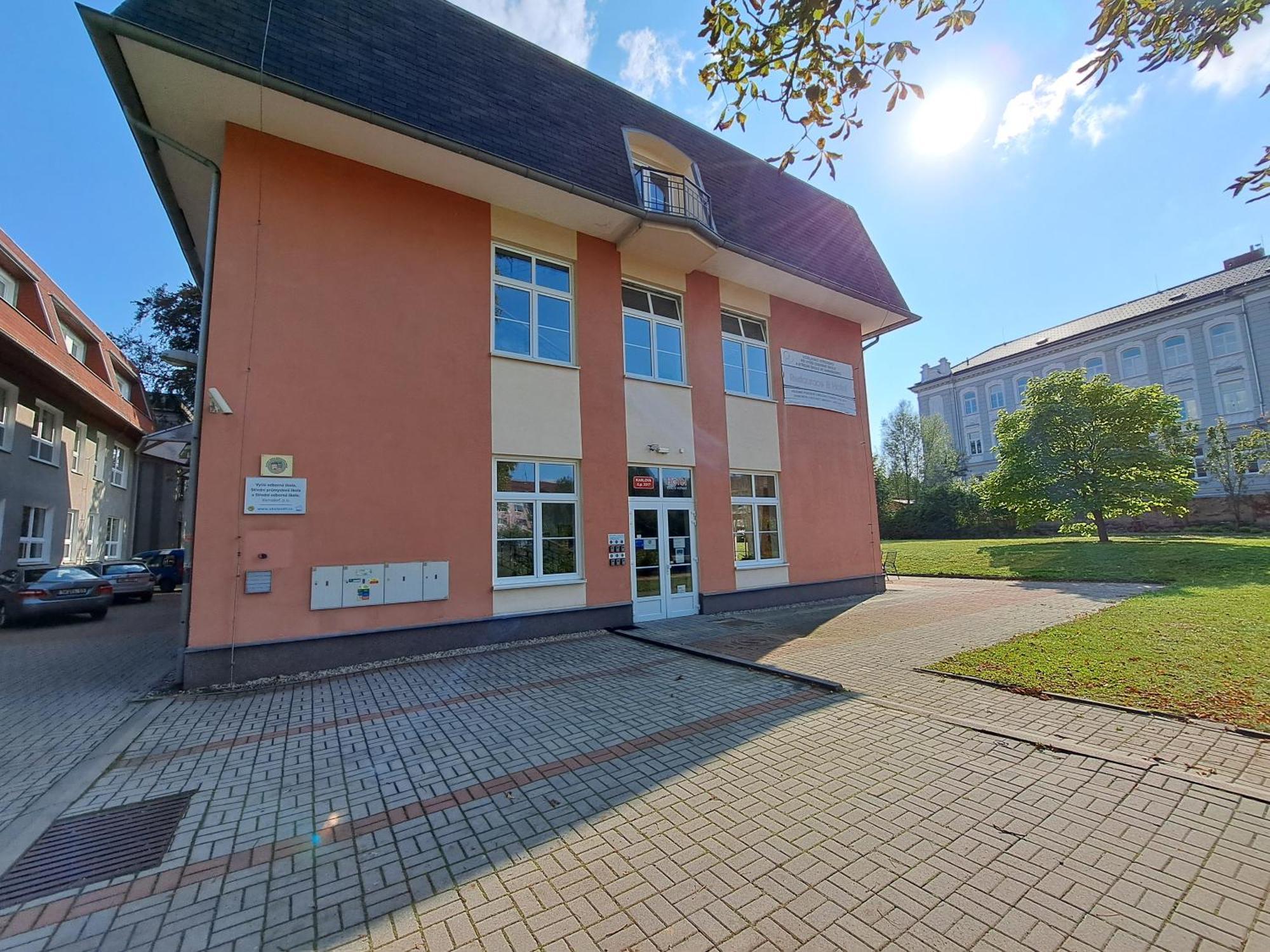 Vzdělávací Středisko a Hotel Varnsdorf Exterior foto