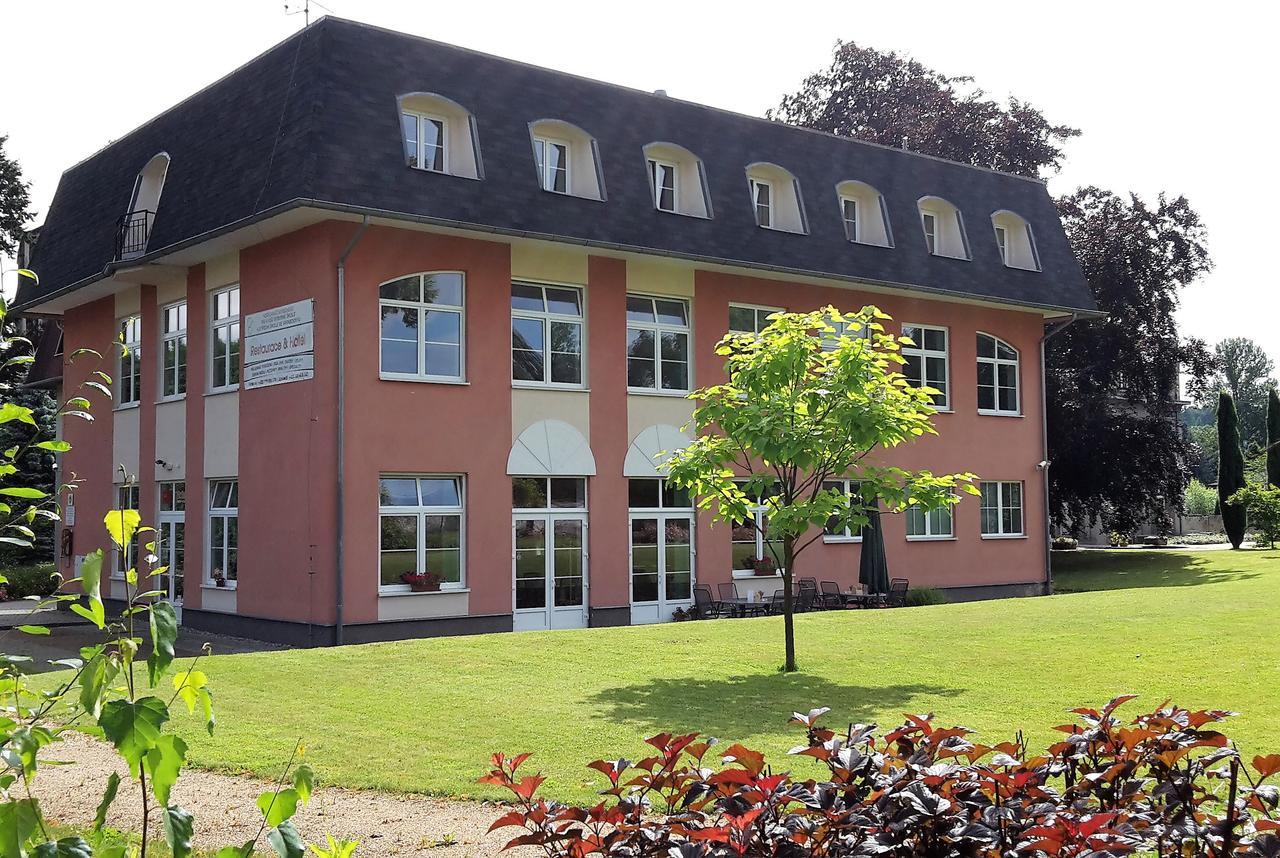Vzdělávací Středisko a Hotel Varnsdorf Exterior foto